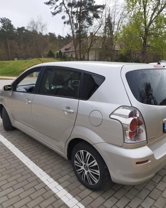 Toyota Corolla Verso cena 18000 przebieg: 252598, rok produkcji 2007 z Chrzanów małe 254